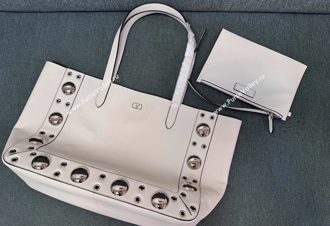 Valentino Medium Nellcôte Shopping Bag in Grainy Calfskin with Ball Studs White 2025 3177 (JD-250520066)