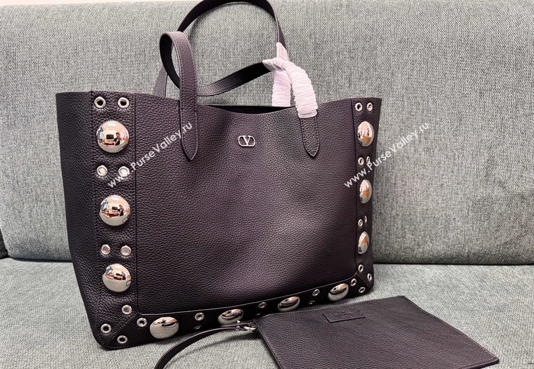 Valentino Medium Nellcôte Shopping Bag in Grainy Calfskin with Ball Studs Black 2025 3177 (JD-250520067)