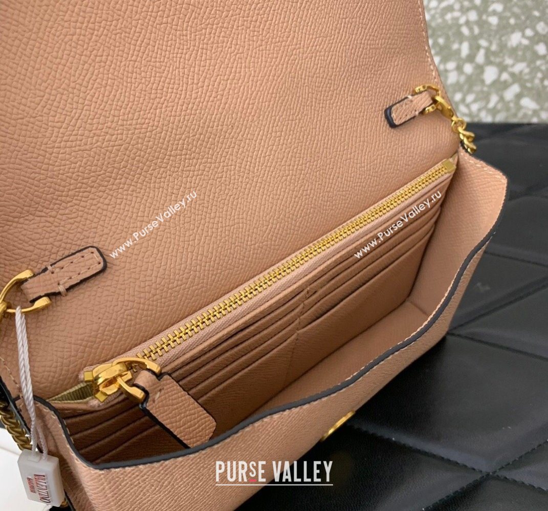 Valentino VLogo Signature Grainy Calfskin Wallet with Chain Apricot 2025 VLTN068 (LKF-250626021)
