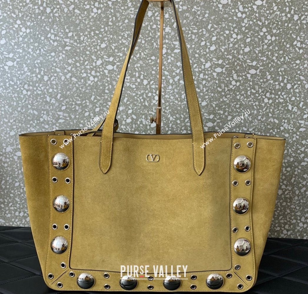 Valentino Medium Nellcôte Shopping Bag in Grainy Calfskin with Ball Studs Khaki 2025 0076 (LKF-250626042)