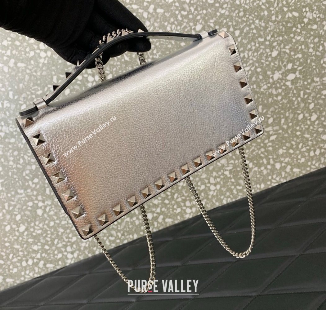 Valentino Rockstud Wallet with Chain in Grainy Calfskin Silver 2025 VLTN098 (LKF-250626028)