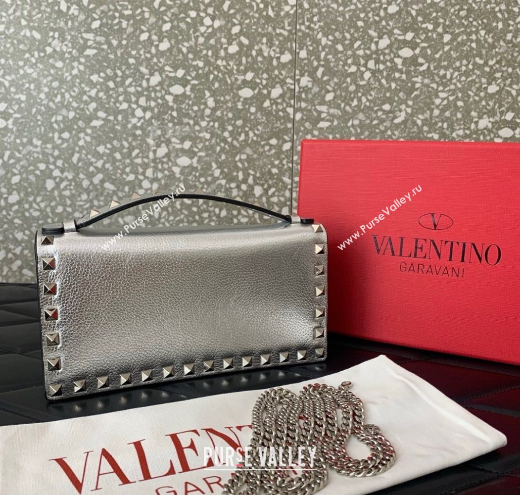 Valentino Rockstud Wallet with Chain in Grainy Calfskin Silver 2025 VLTN098 (LKF-250626028)