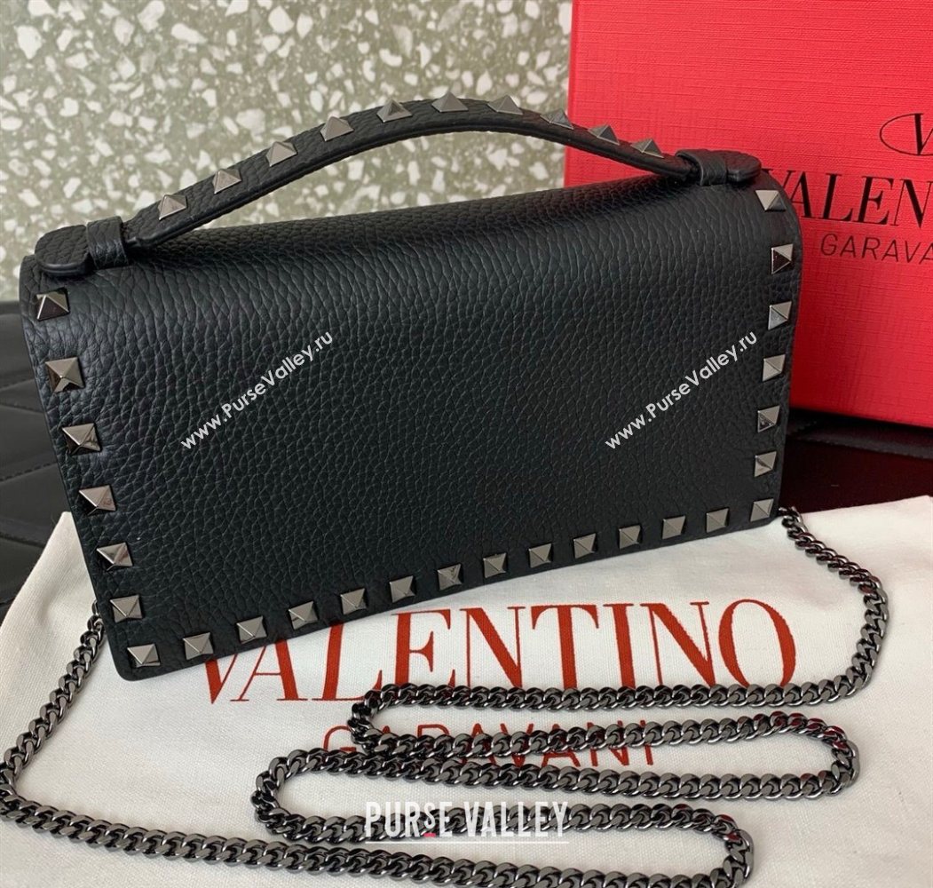 Valentino Rockstud Wallet with Chain in Grainy Calfskin Black/Gunmetal 2025 VLTN098 (LKF-250626029)