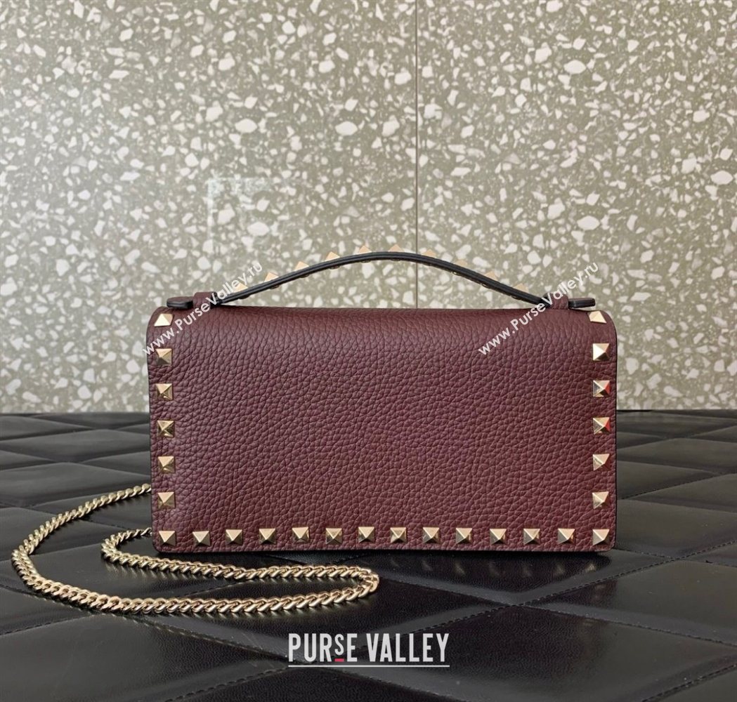 Valentino Rockstud Wallet with Chain in Grainy Calfskin Dark Burgundy 2025 VLTN098 (LKF-250626031)