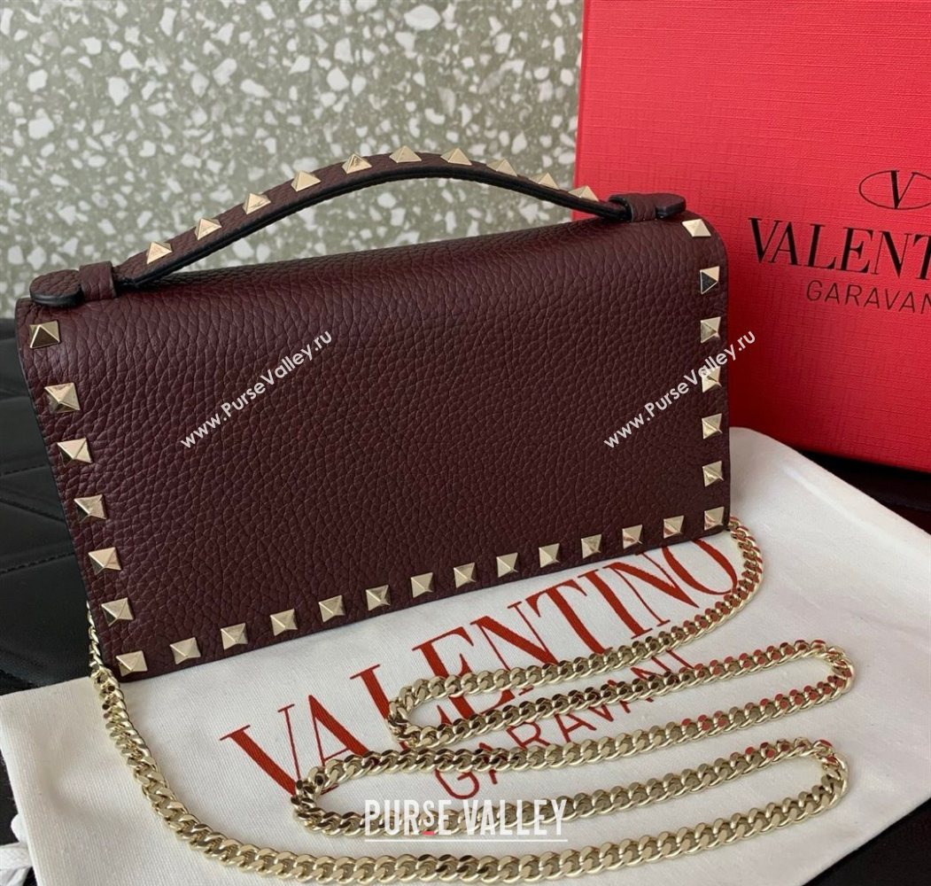 Valentino Rockstud Wallet with Chain in Grainy Calfskin Dark Burgundy 2025 VLTN098 (LKF-250626031)