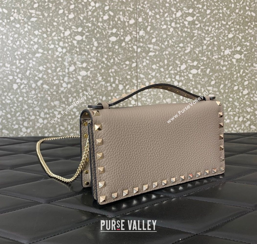 Valentino Rockstud Wallet with Chain in Grainy Calfskin Grey 2025 VLTN098 (LKF-250626032)