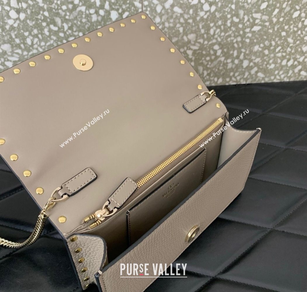 Valentino Rockstud Wallet with Chain in Grainy Calfskin Grey 2025 VLTN098 (LKF-250626032)