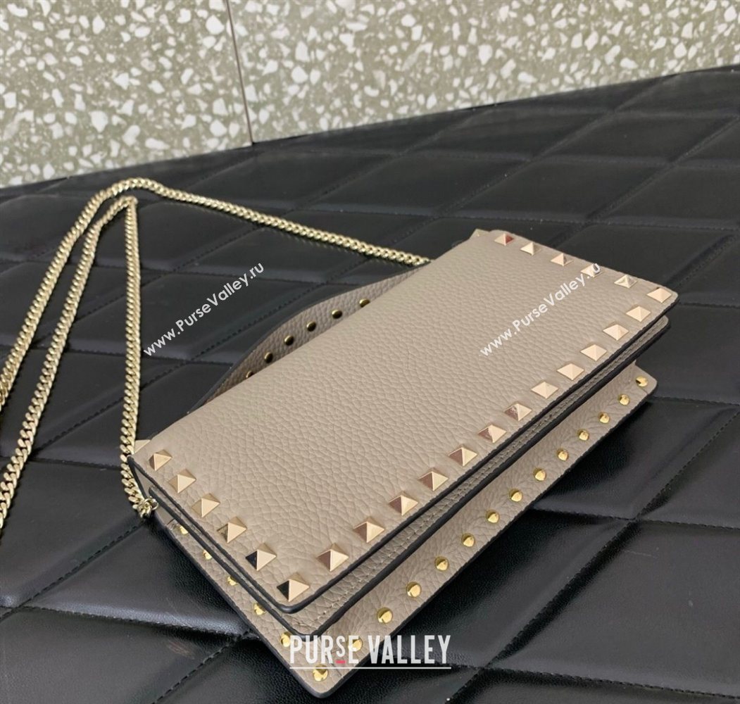 Valentino Rockstud Wallet with Chain in Grainy Calfskin Grey 2025 VLTN098 (LKF-250626032)