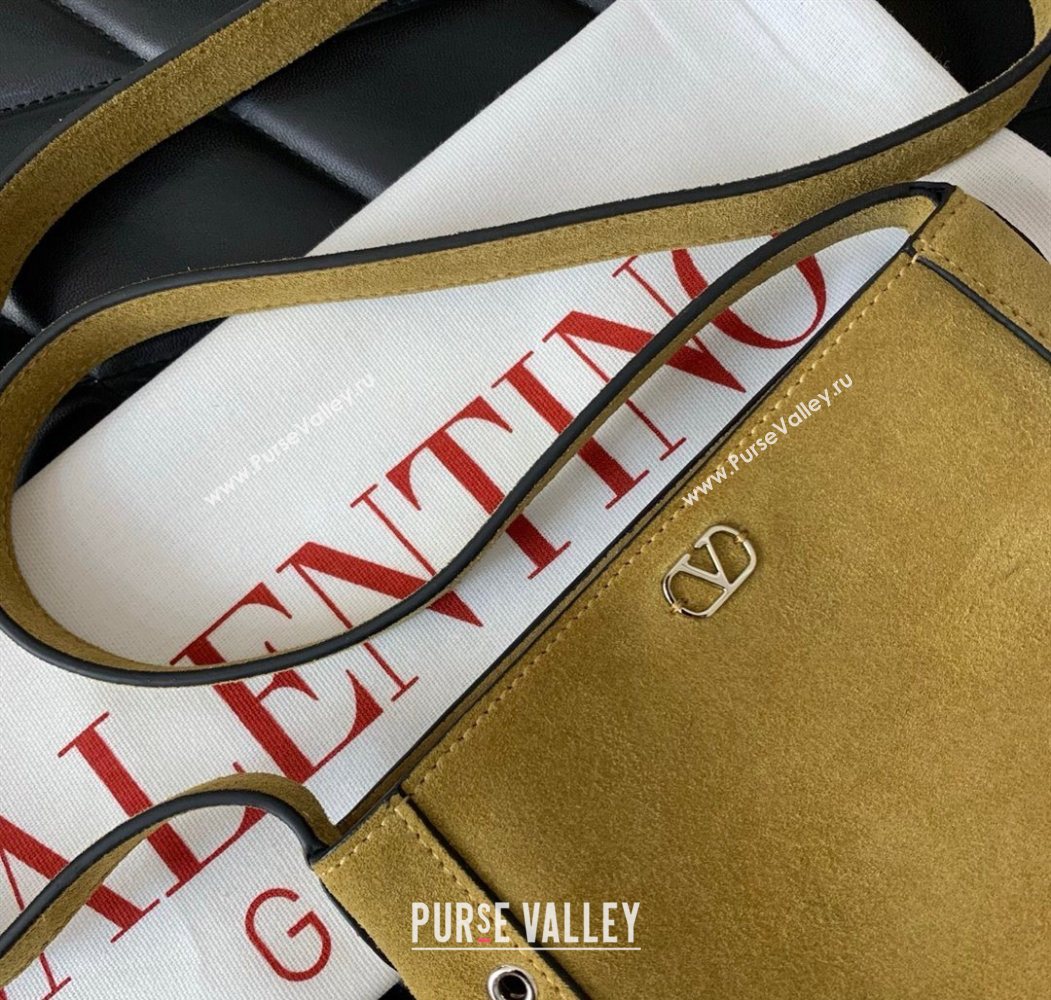 Valentino Nellcôte Small Shoulder Bag in Suede with Fringes Tassel and Ball Studs Khaki 2025 2034 (LKF-250626049)
