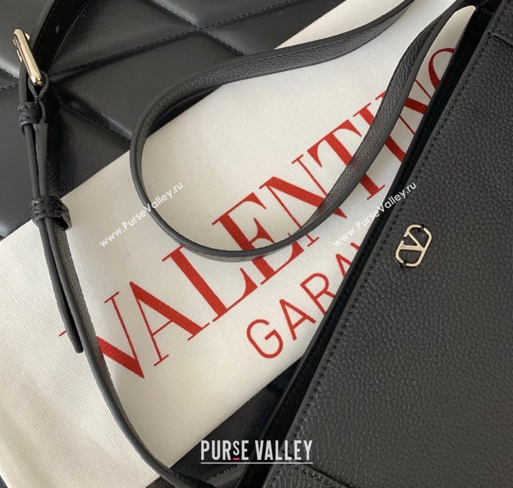 Valentino Nellcôte Shoulder Bag in Grainy Calfskin with Fringes Tassel and Ball Studs Black 2025 2033 (LKF-250626053)