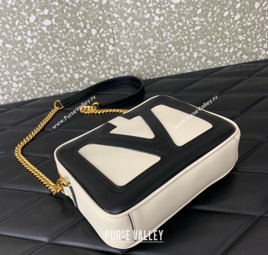 Valentino Viva Superstar Nappa Leather Crossbody Bag White/Black 2025 0016 (LKF-250626035)