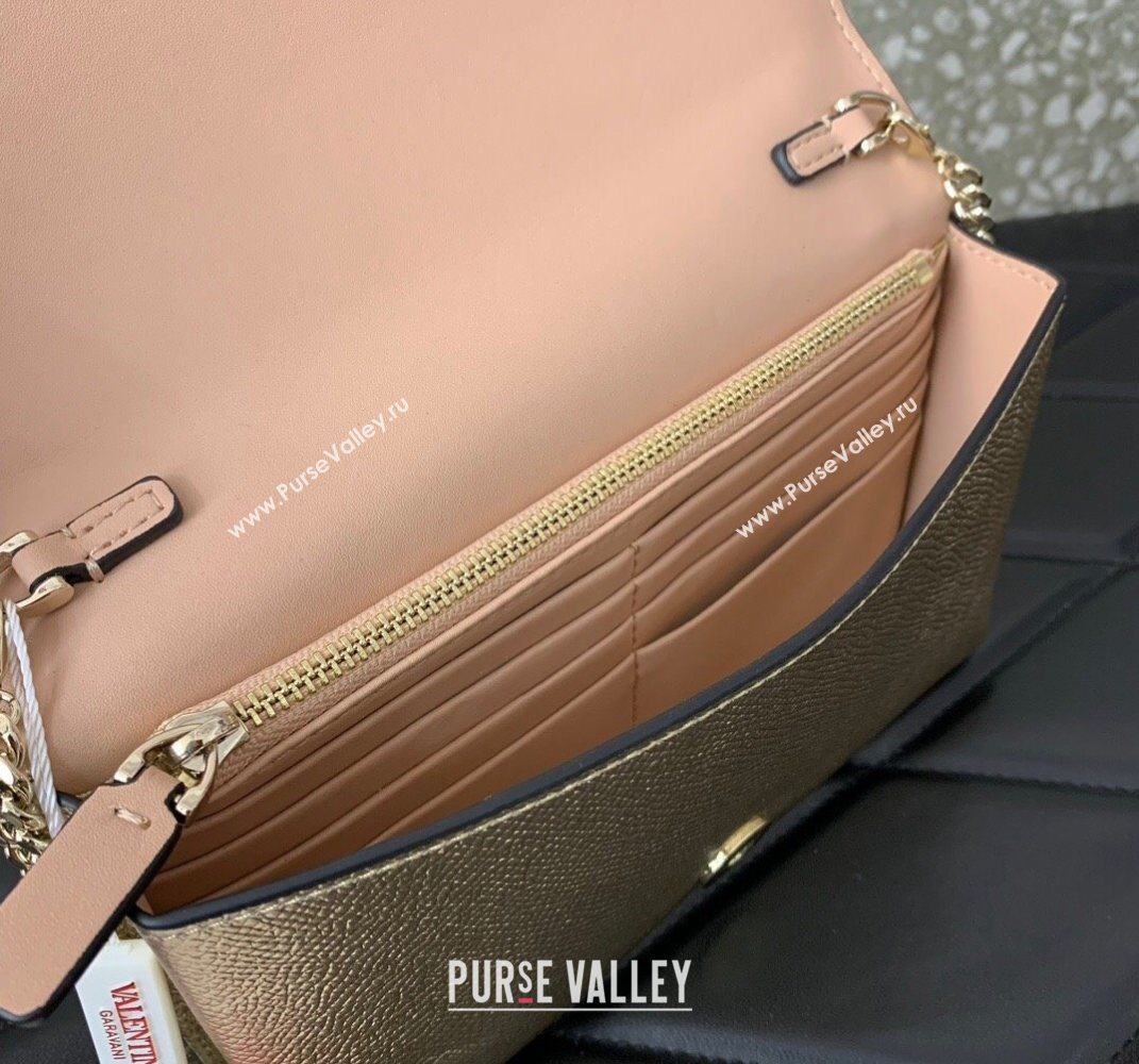 Valentino VLogo Signature Grainy Calfskin Wallet with Chain Light Gold 2025 VLTN068 (LKF-250626019)