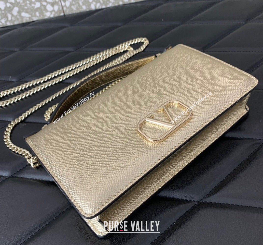 Valentino VLogo Signature Grainy Calfskin Wallet with Chain Light Gold 2025 VLTN068 (LKF-250626019)