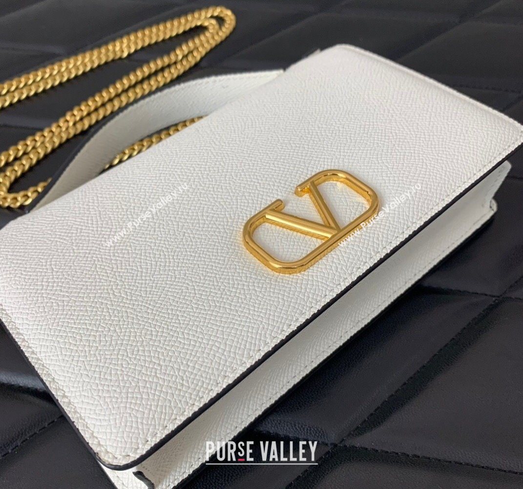 Valentino VLogo Signature Grainy Calfskin Wallet with Chain White 2025 VLTN068 (LKF-250626016)
