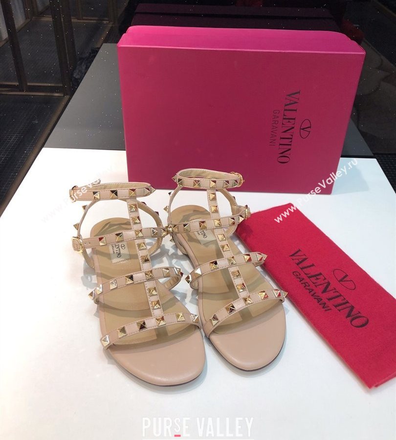 Valentino Classic Rockstud Flat Sandals in Calfskin Leather with Straps Nude 2025 0711 (XL-250711078)