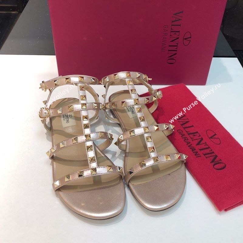Valentino Classic Rockstud Flat Sandals in Calfskin Leather with Straps Metallic Pink 2025 0711 (XL-250711079)