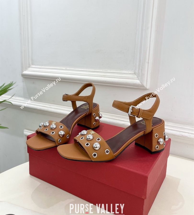Valentino Nellcôte Heel Sandals 6cm in Grainy Calfskin with Ball Studs Brown 2025 (syt-250711051)