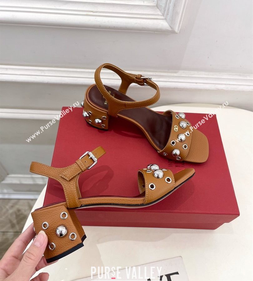 Valentino Nellcôte Heel Sandals 6cm in Grainy Calfskin with Ball Studs Brown 2025 (syt-250711051)