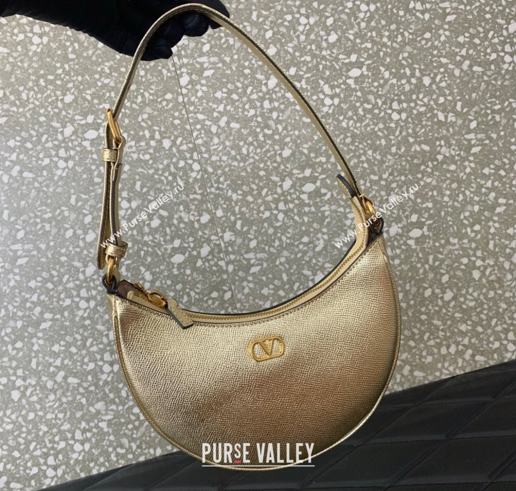 Valentino VLogo Signature mini hobo bag in Grainy Calfskin Gold 2025 (LKF-250805012)