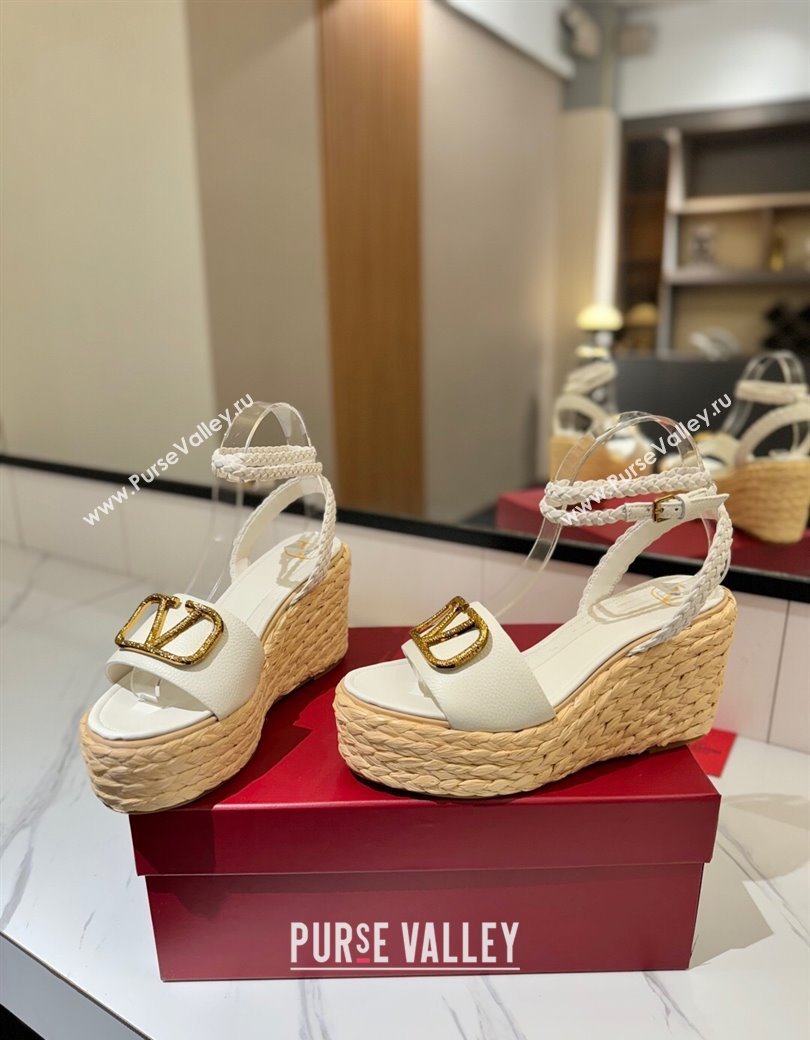 Valentino VLogo Grainy Calfskin Wedge Sandals 9cm White/Gold 2025 VA082113 (MD-250821126)