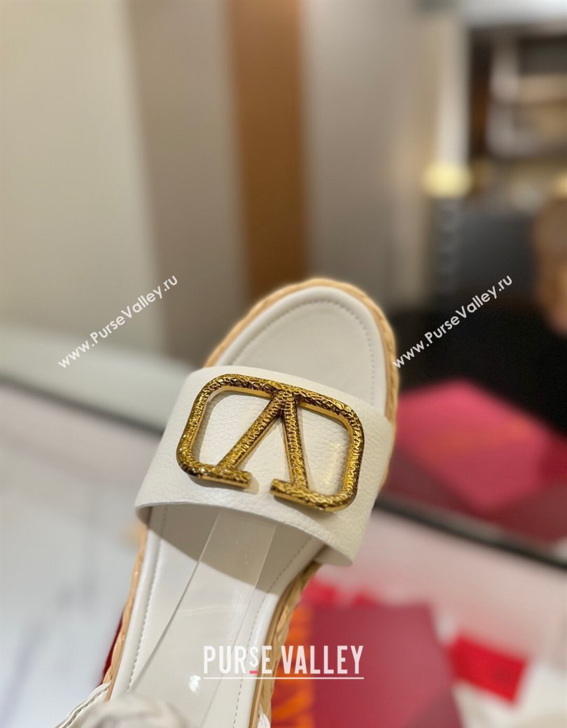 Valentino VLogo Grainy Calfskin Wedge Sandals 9cm White/Gold 2025 VA082113 (MD-250821126)