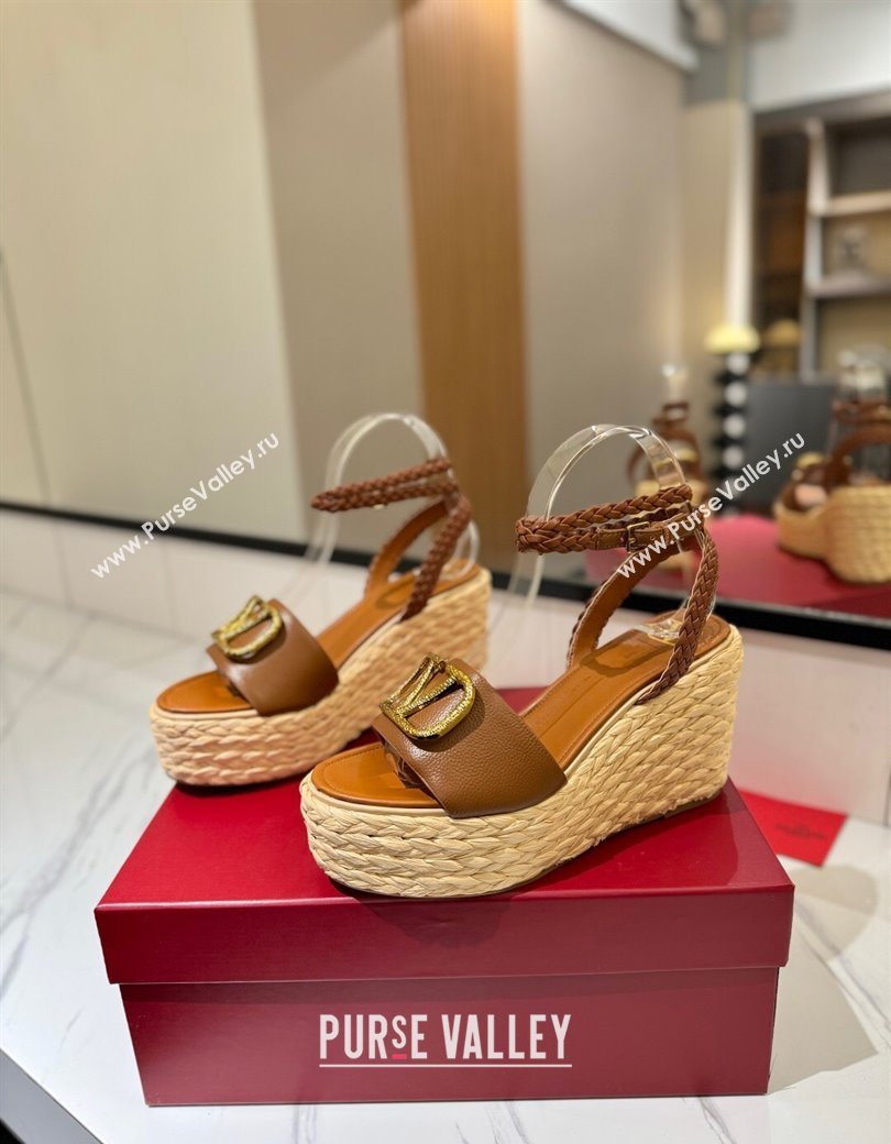 Valentino VLogo Grainy Calfskin Wedge Sandals 9cm Brown/Gold 2025 VA082113 (MD-250821127)