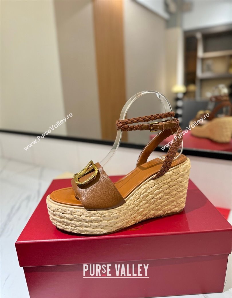 Valentino VLogo Grainy Calfskin Wedge Sandals 9cm Brown/Gold 2025 VA082113 (MD-250821127)