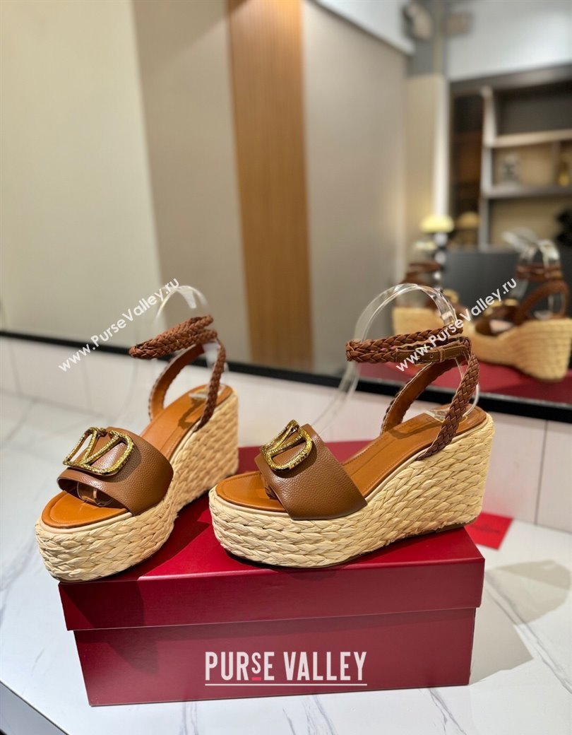 Valentino VLogo Grainy Calfskin Wedge Sandals 9cm Brown/Gold 2025 VA082113 (MD-250821127)