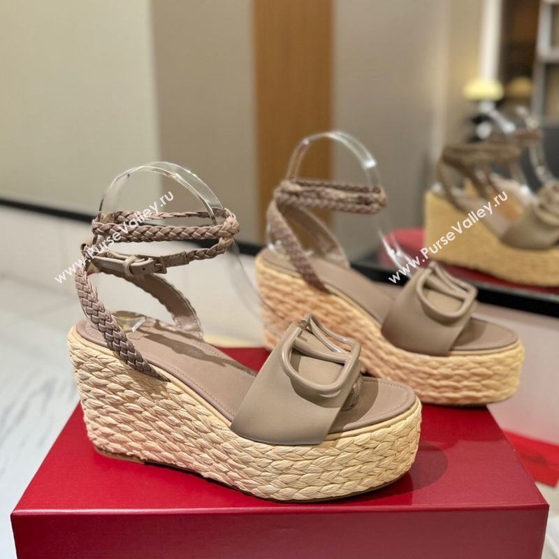 Valentino VLogo Calfskin Leather Wedge Sandals 9cm Dusty Beige 2025 VA082113 (MD-250821130)