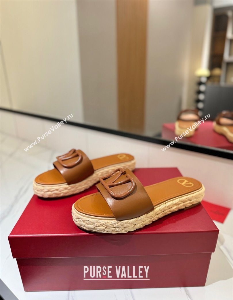 Valentino VLogo Calfskin Leather Flat Slides Sandal Brown 2025 VA082114 (MD-250821142)