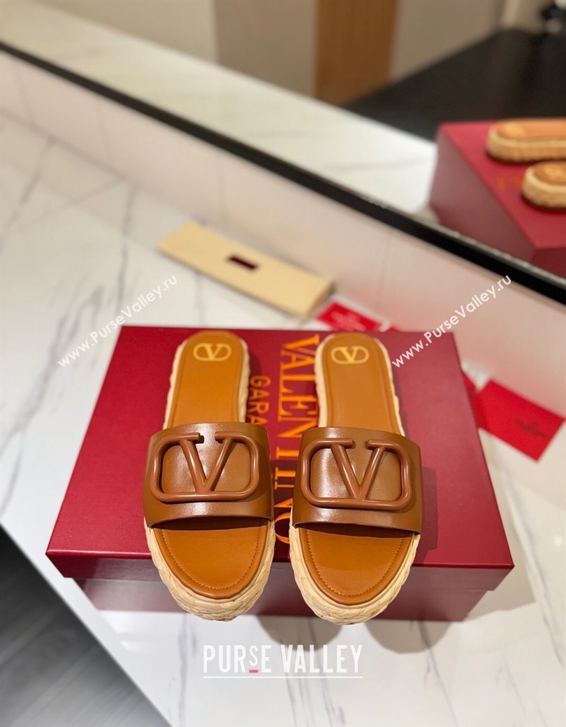 Valentino VLogo Calfskin Leather Flat Slides Sandal Brown 2025 VA082114 (MD-250821142)