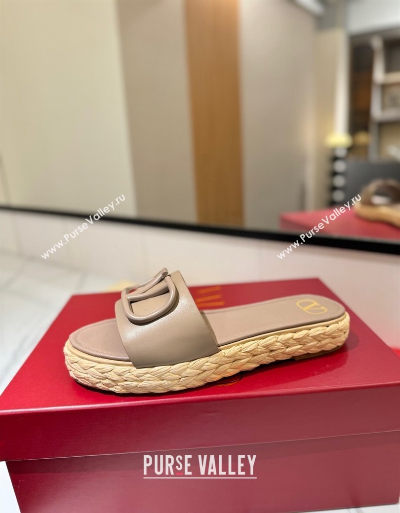 Valentino VLogo Calfskin Leather Flat Slides Sandal Dusty Beige 2 2025 VA082114 (MD-250821145)