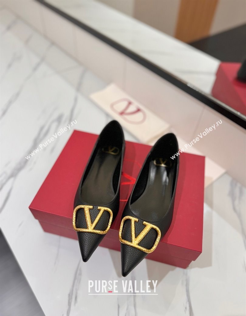 Valentino VLogo Signature Flat Shoes in Grained Calfskin Black 2025 VA082103 (MD-250821016)