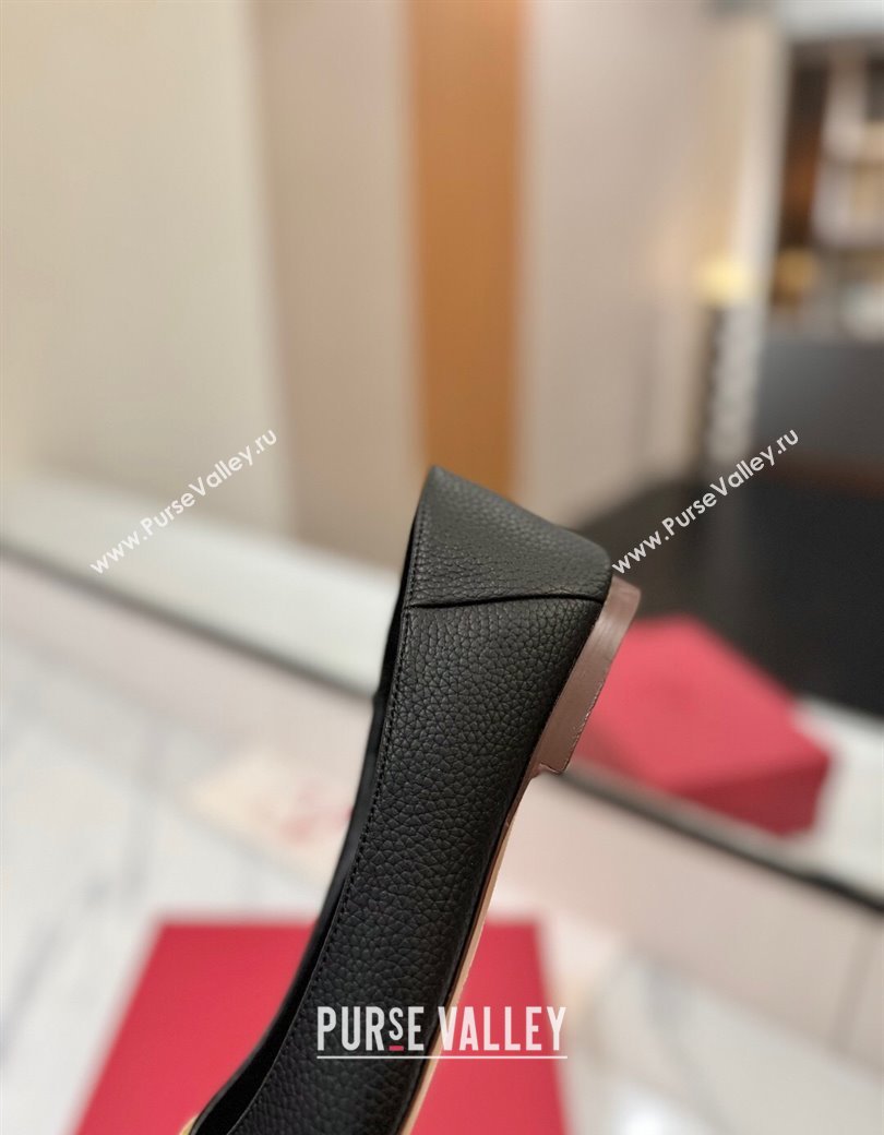 Valentino VLogo Signature Flat Shoes in Grained Calfskin Black 2025 VA082103 (MD-250821016)