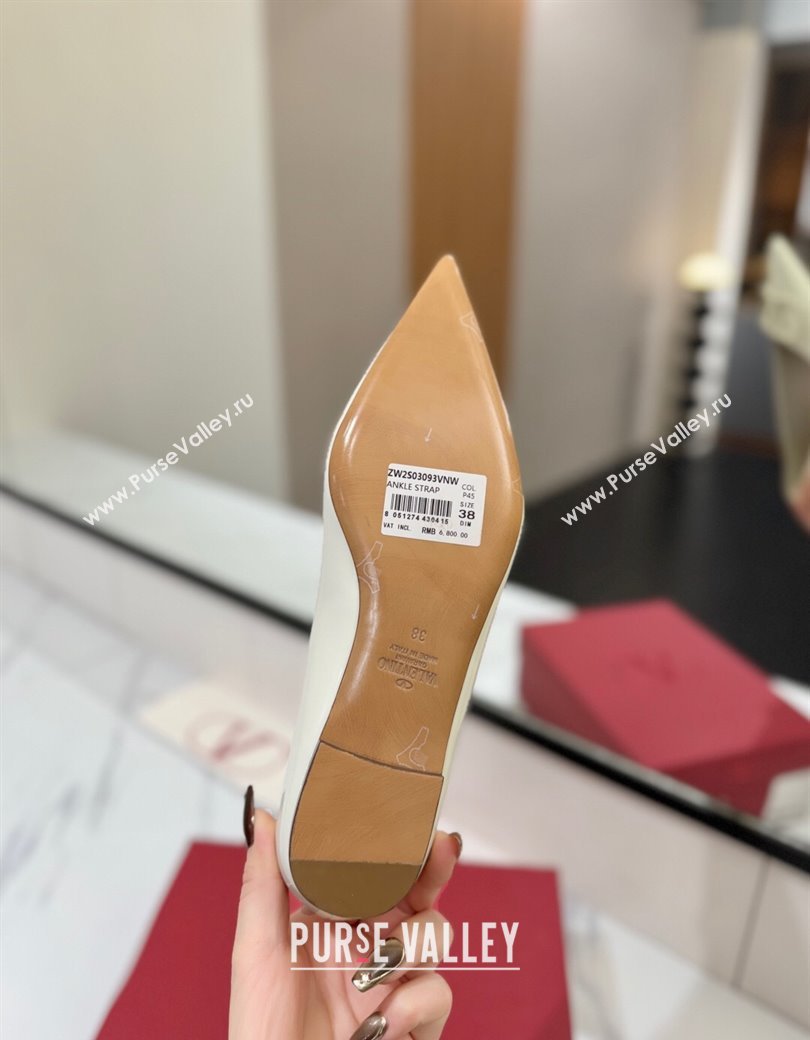 Valentino VLogo Signature Flat Shoes in Patent Calfskin White 2025 VA082104 (MD-250821021)