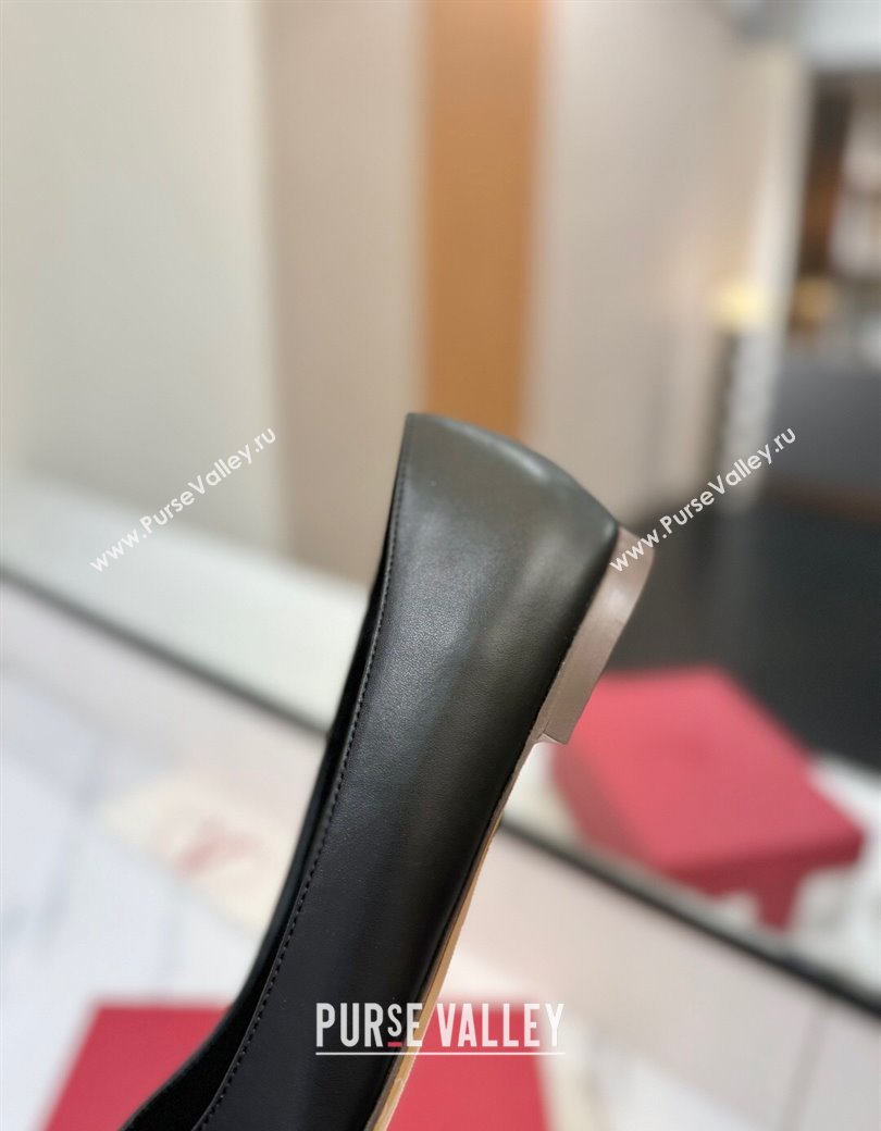 Valentino VLogo Signature Flat Shoes in Calfskin Leather All Black 2025 VA082104 (MD-250821023)