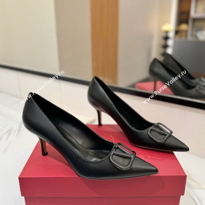 Valentino VLogo Signature Pumps 7.5cm in Calfskin Leather All Black 2025 VA082104 (MD-250821027)