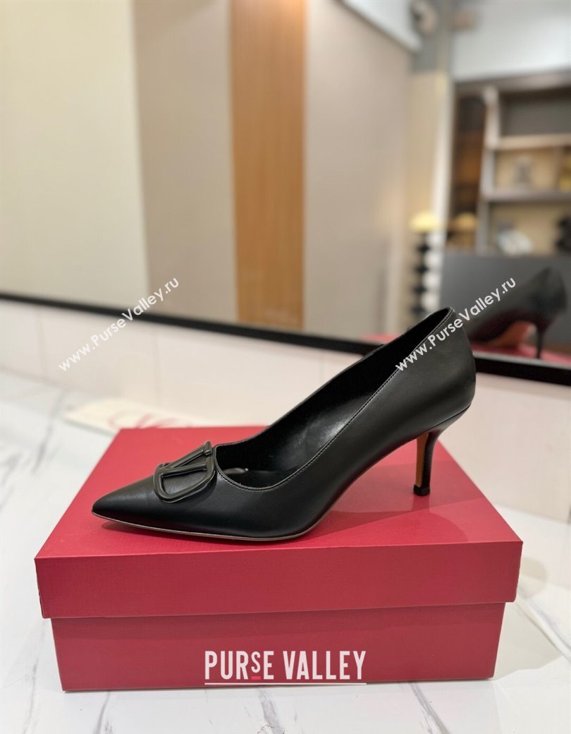 Valentino VLogo Signature Pumps 7.5cm in Calfskin Leather All Black 2025 VA082104 (MD-250821027)