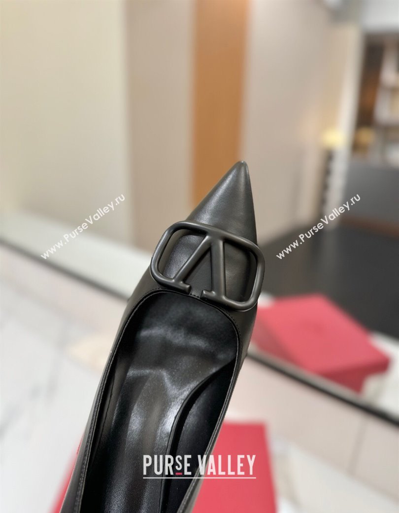 Valentino VLogo Signature Pumps 7.5cm in Calfskin Leather All Black 2025 VA082104 (MD-250821027)