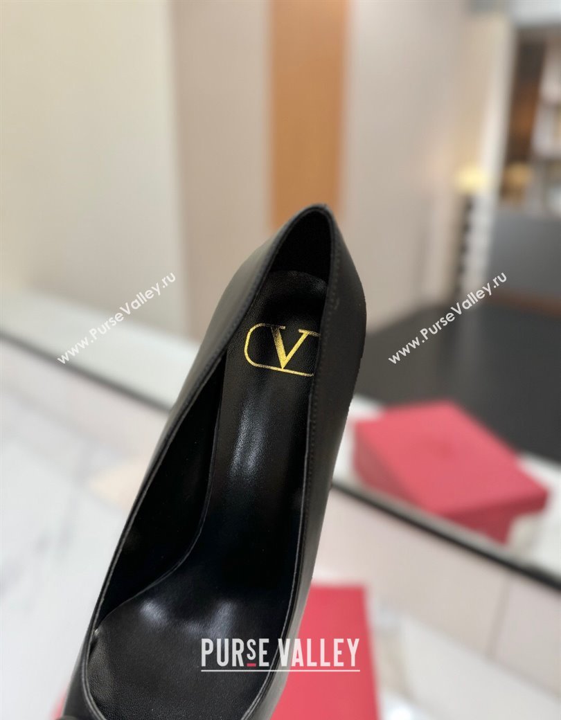 Valentino VLogo Signature Pumps 7.5cm in Calfskin Leather All Black 2025 VA082104 (MD-250821027)