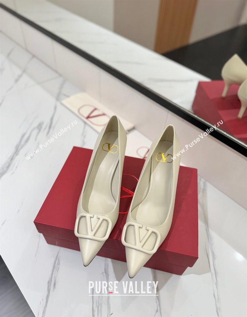 Valentino VLogo Signature Pumps 7.5cm in Calfskin Leather All White 2025 VA082104 (MD-250821028)