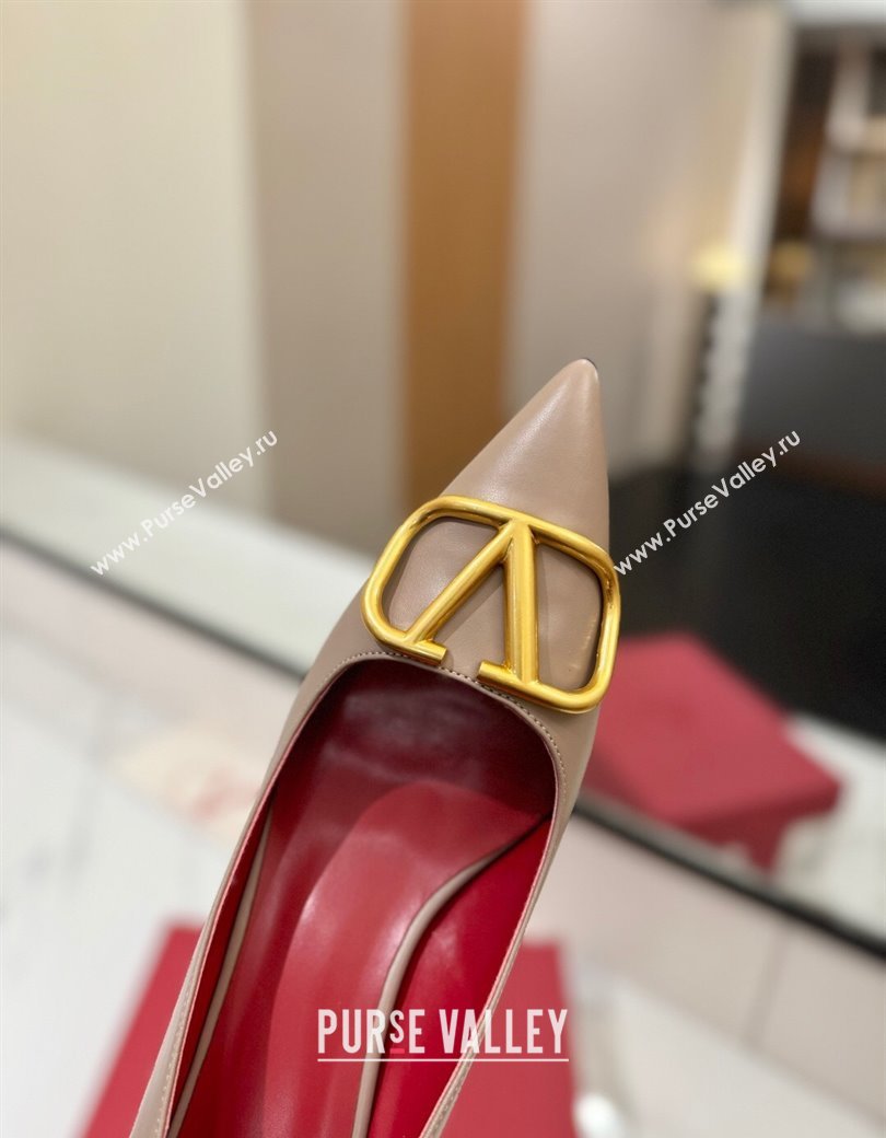 Valentino VLogo Signature Pumps 7.5cm in Calfskin Leather Dusty Beige 2025 VA082104 (MD-250821031)