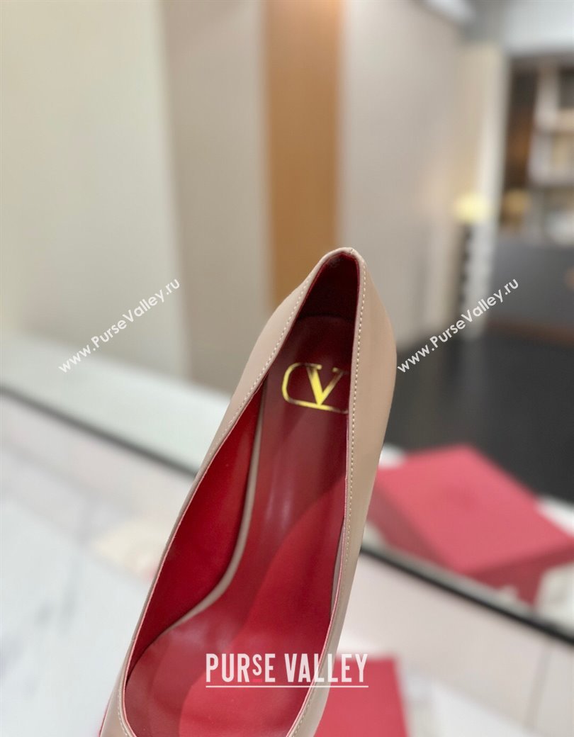 Valentino VLogo Signature Pumps 7.5cm in Calfskin Leather Dusty Beige 2025 VA082104 (MD-250821031)