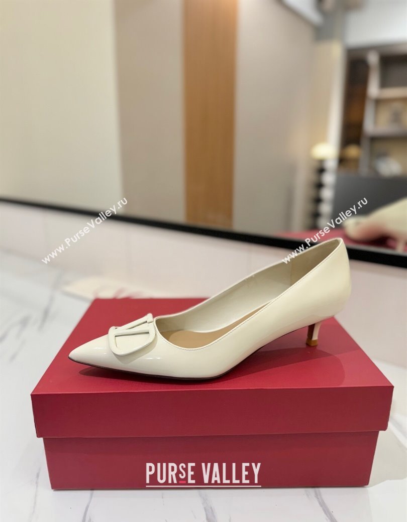 Valentino VLogo Signature Pumps 4.5cm in Patent Calfskin White 2025 VA082104 (MD-250821038)