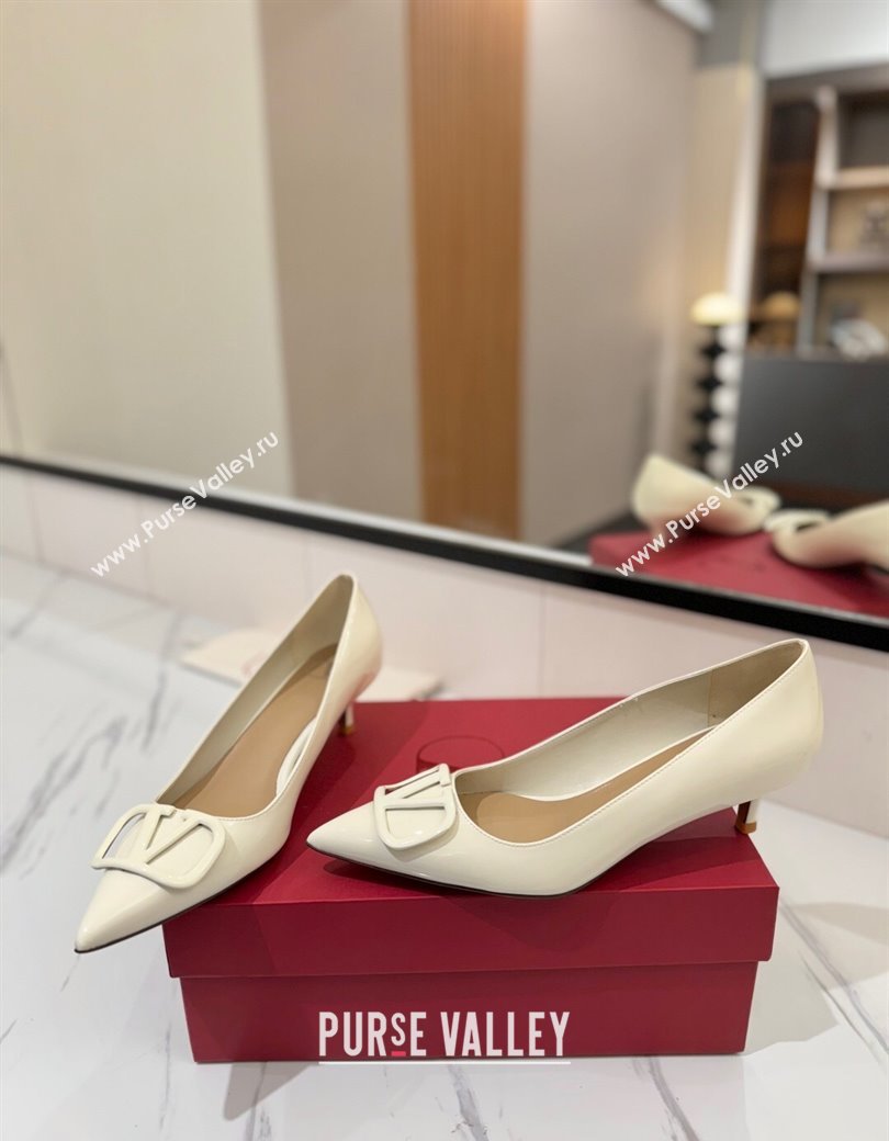 Valentino VLogo Signature Pumps 4.5cm in Patent Calfskin White 2025 VA082104 (MD-250821038)