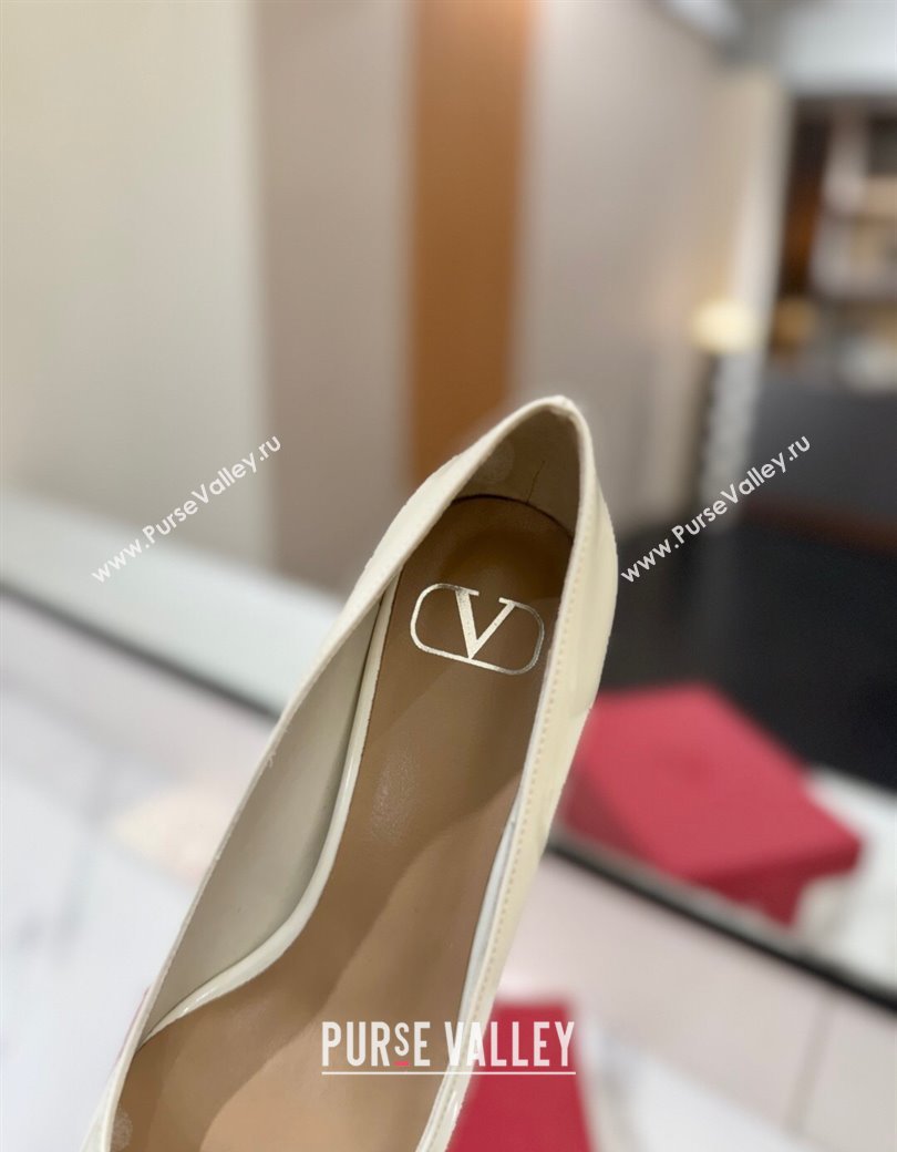 Valentino VLogo Signature Pumps 4.5cm in Patent Calfskin White 2025 VA082104 (MD-250821038)