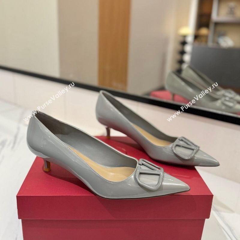 Valentino VLogo Signature Pumps 4.5cm in Patent Calfskin Grey 2025 VA082104 (MD-250821040)
