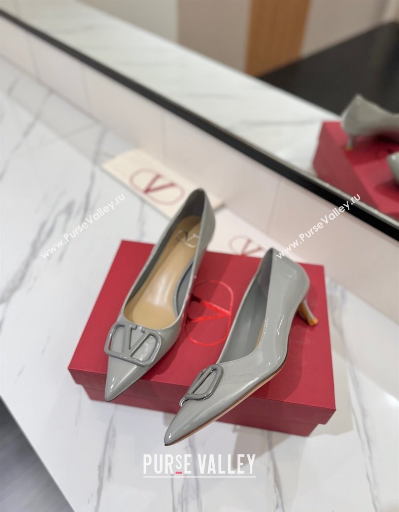 Valentino VLogo Signature Pumps 4.5cm in Patent Calfskin Grey 2025 VA082104 (MD-250821040)