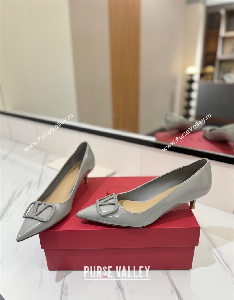 Valentino VLogo Signature Pumps 4.5cm in Patent Calfskin Grey 2025 VA082104 (MD-250821040)