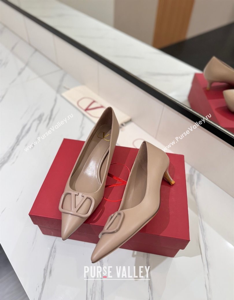 Valentino VLogo Signature Pumps 4.5cm in Calfskin Leather All Dusty Beige 2025 VA082104 (MD-250821043)